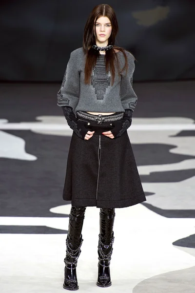 Look 44
